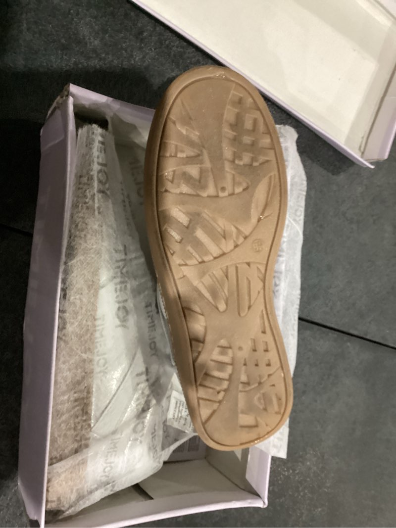 Condition photo showing As Is for women's retro sneakers vintage leather & suede patchwork casual shoes with recyclable material insole trendy non-slip cushion for streetwear & daily outfits 9 silver/white