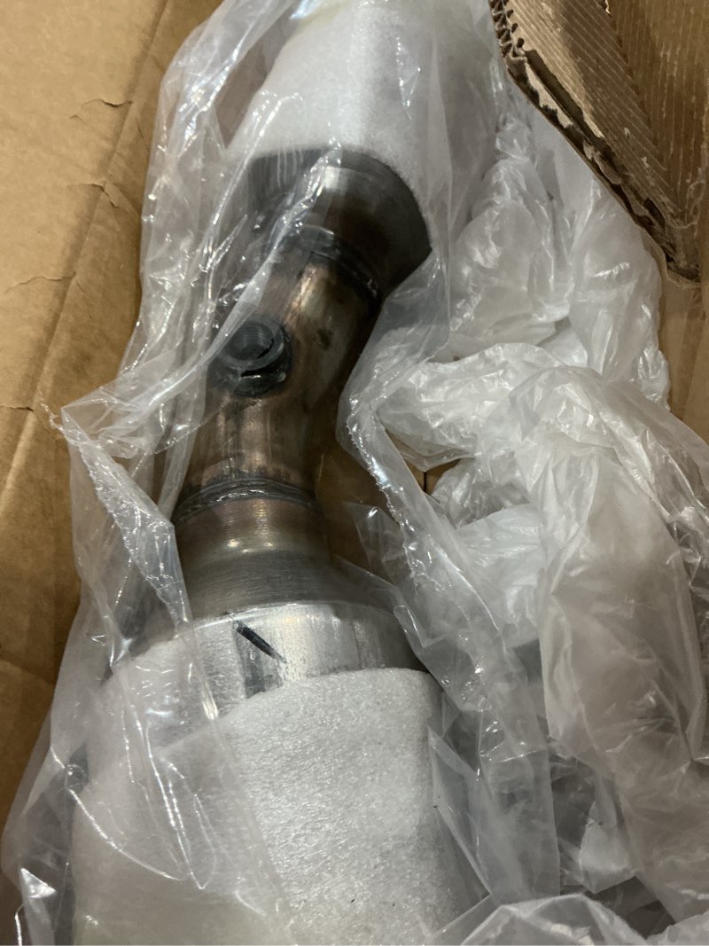 Condition photo showing Good Condition for front catalytic converter kit direct-fit toyota corolla matrix pontiac vibe 2003 2004 2005 2006 2007 2008 1.8l