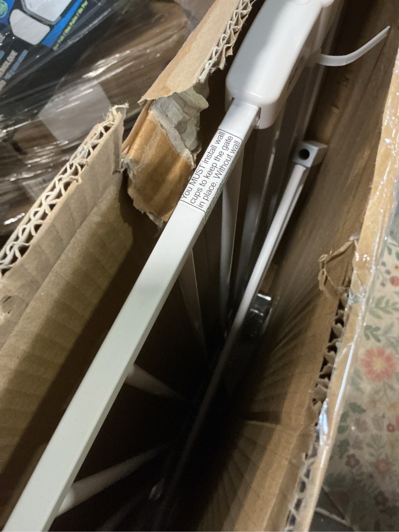 Condition photo showing Good Condition for keny 29"-42.5" baby gate for stairs, auto close safety dog gate, pressure mounted easy walk through pet gate for doorways, durable stair gate, 30" tall, white white 29-42.5"wide, 30"tall