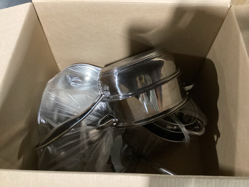 Condition photo showing Good Condition for amazon basics stainless steel cookware 11-piece set, oven safe, induction-ready, even heating, non toxic, stay-cool handles, pots and pans, all stovetops, glass lids, silver