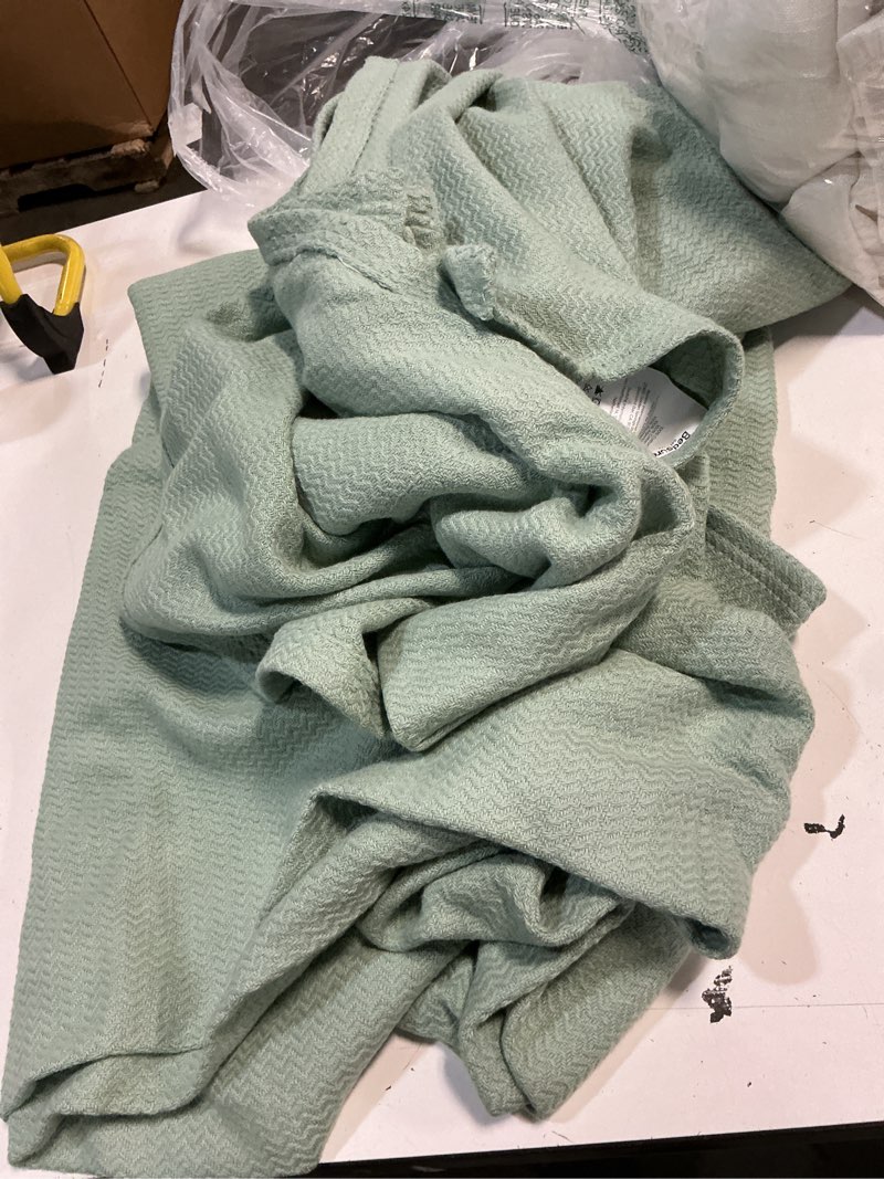 Condition photo showing As Is for bedsure 100% cotton twin xl blanket, waffle weave, mint, 66"x90" | breathable, soft, cozy, cooling, waffle texture, summer blanket for bed, dorm room essentials, machine washable, all seasons
