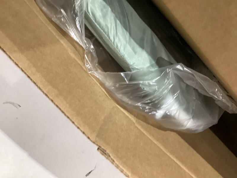 Condition photo showing Good Condition for Pop up tent