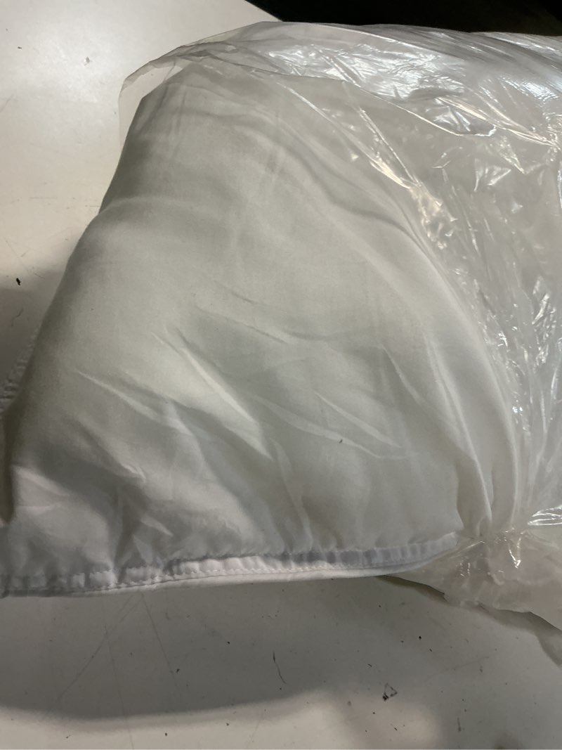 Condition photo showing As Is for viewstar bed pillows different size set of 2, hotel collection, down alternative pillow for back, stomach or side sleepers, white, queen white queen