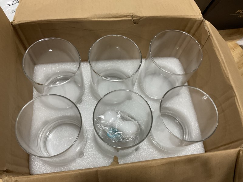 Condition photo showing New/Like New for set of 6 clear glass cylinder vases (1 sponge brush included), 3.5” w x 6” h, flowers vases, decorative centerpieces for home, events or weddings