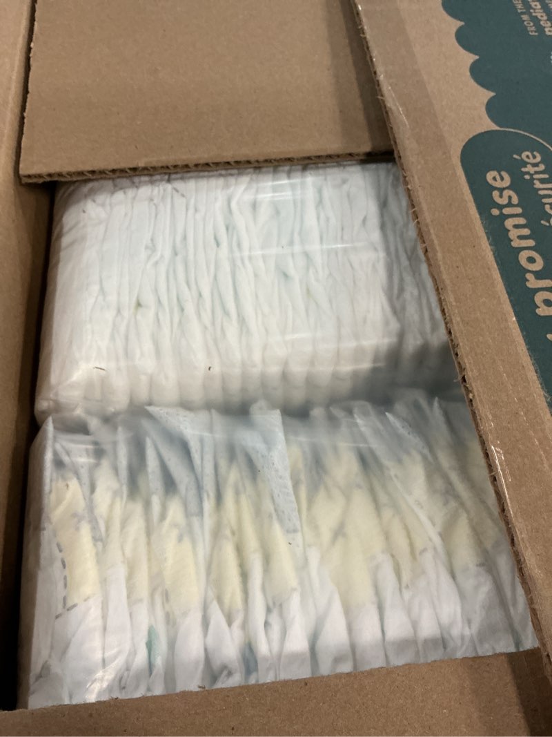 Condition photo showing New/Like New for Pampers Swaddlers Diapers, Size 5 (20-37 lbs), 132 Count, Absorbent, Keeps Baby Dry and Comfortable, Skin Safe Disposable Baby Diaper (Packaging May Vary) Size 5 132