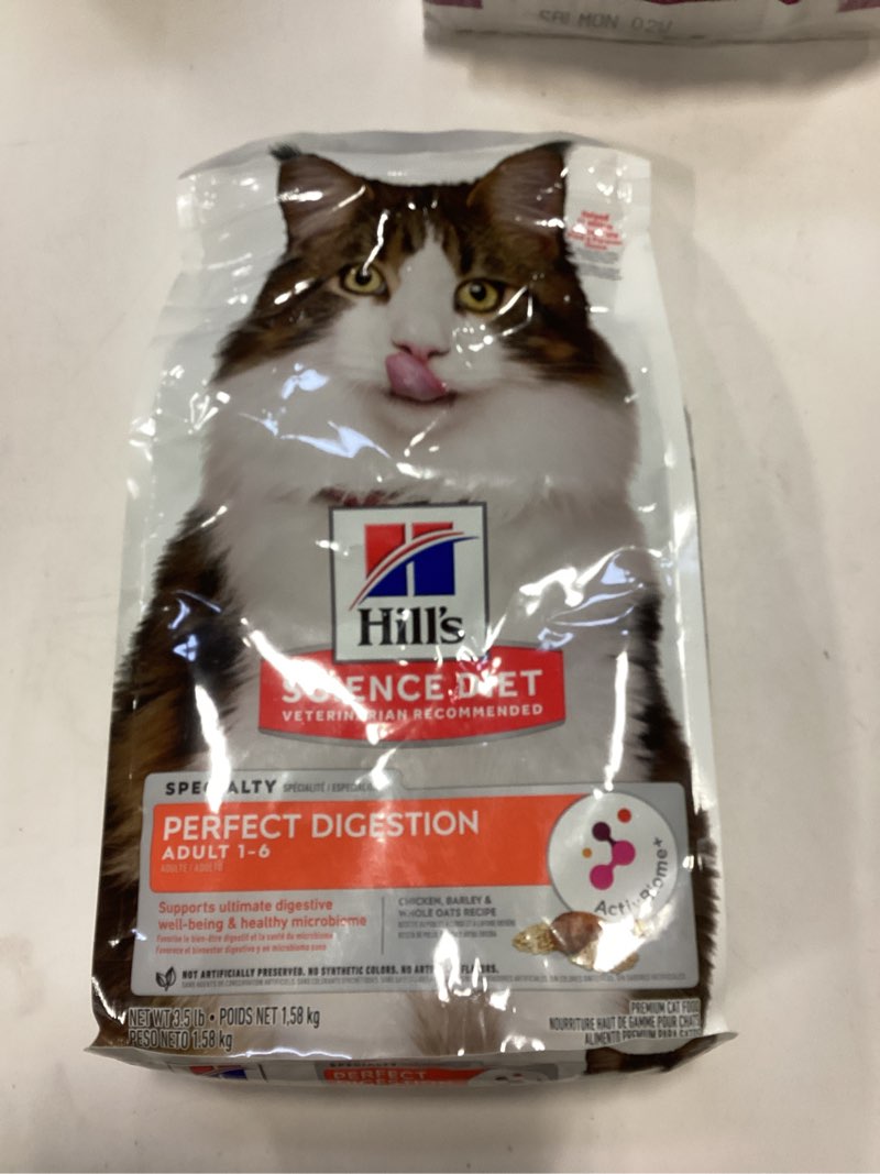 Condition photo showing New/Like New for Hill's Science Diet Perfect Digestion, Adult 1-6, Digestive Support, Dry Cat Food, Chicken, Brown Rice, & Whole Oats, 3.5 lb Bag Chicken, Brown Rice, & Whole Oats 3.5 Pound (Pack of 1)