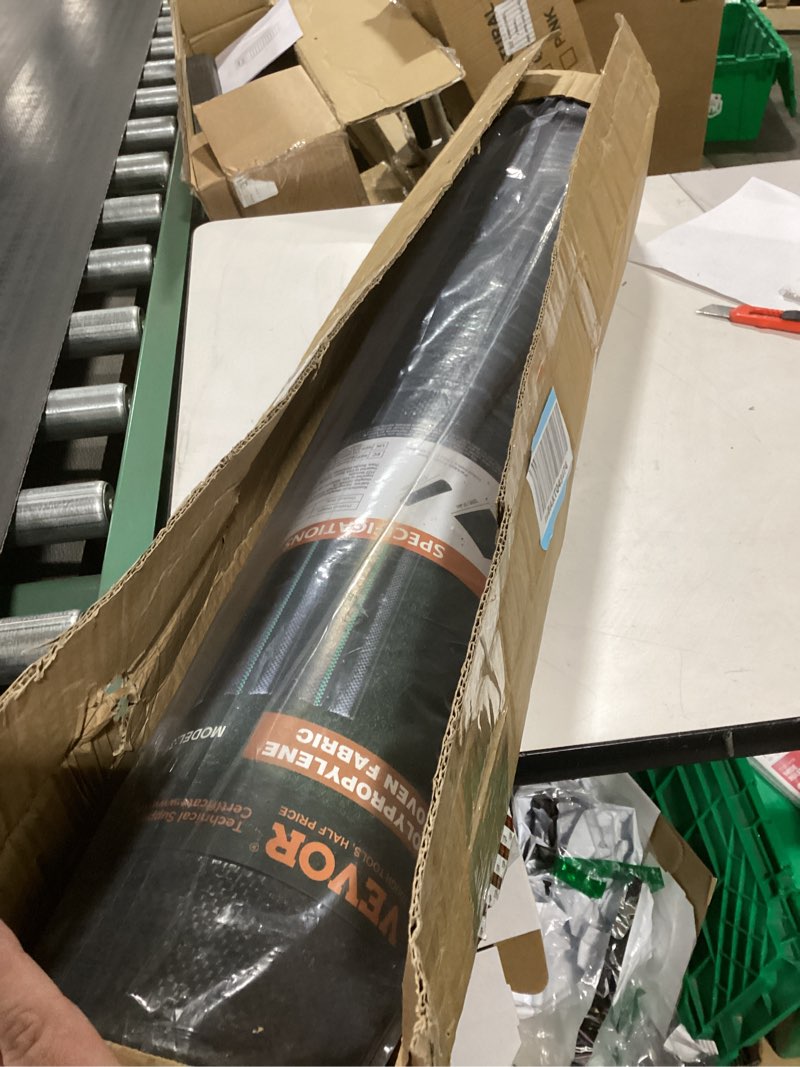 Condition photo showing New/Like New for vevor weed barrier landscape fabric, 3x300 ft heavy duty garden weed fabric, 3.2oz woven weed control fabric, weed blocker mat, easy setup, durable pp gardening fabric for driveway ground cover, black 3ft*300ft-3.2oz