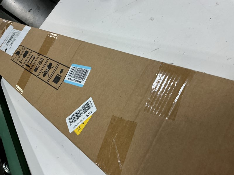Condition photo showing Good Condition for vesul compatible with ford bronco sport 2021-2025 retractable cargo cover security shade shield tonneau cover rear trunk protector anti-peeping luggage privacy screen for ford bronco sport 2021-2025