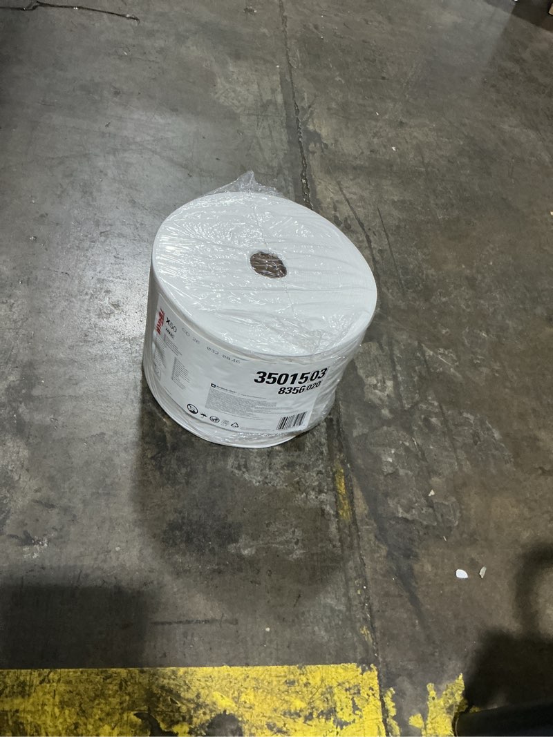 Condition photo showing New/Like New for wypall x50 disposable cloths (35015)  jumbo roll  9.8 x 13.4  white  1 100 sheets per roll