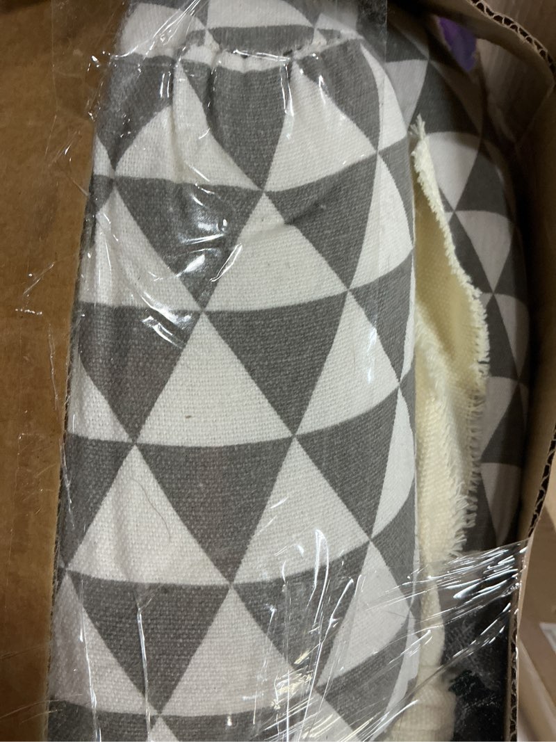 Condition photo showing Good Condition for orthopedic dog bed for medium dogs - removable bolsters & cleanable cover,elevated outdoor dog bed,easy to assemble,up to 100lbs,medium triangle 6 sided bolster medium