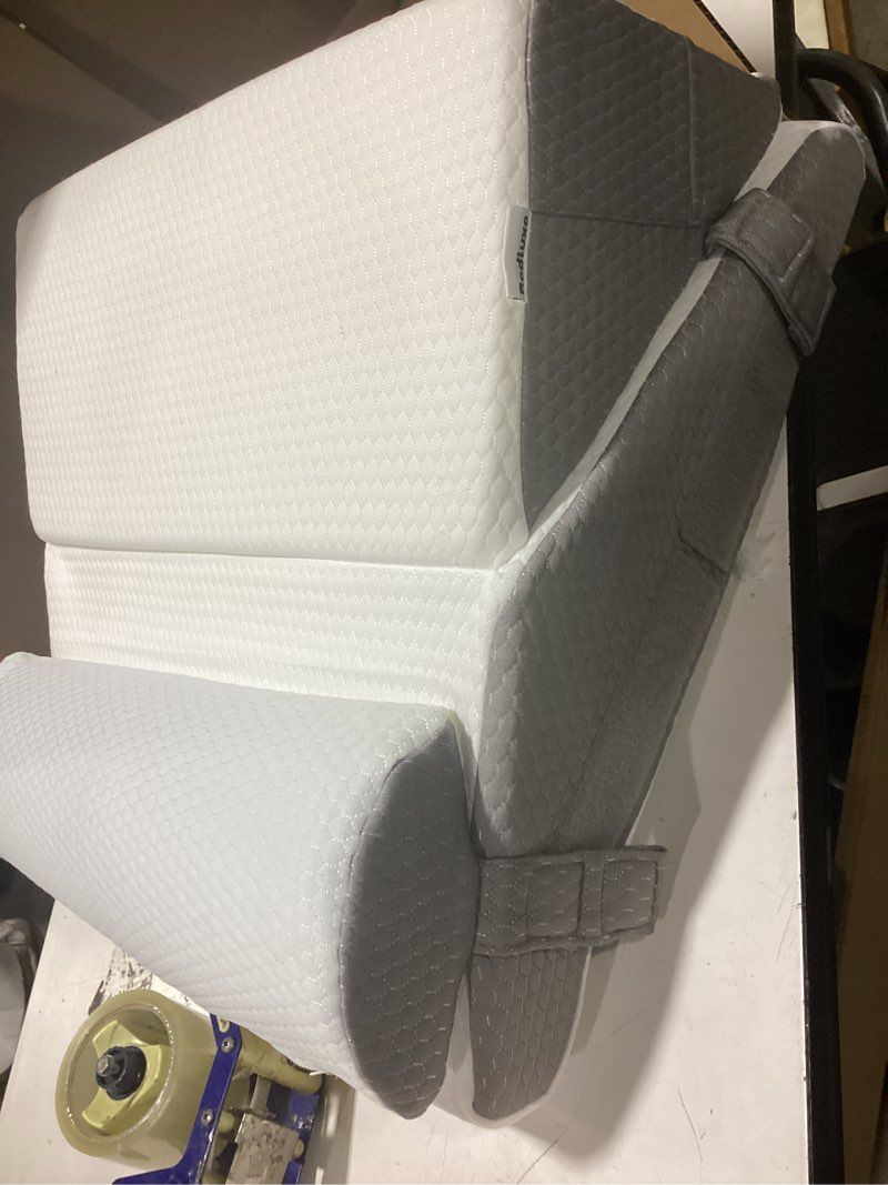 Condition photo showing Good Condition for bedluxe wedge pillow headboard, 3pcs orthopedic bed wedge pillows set for after surgery, adjustable pillow wedge for acid reflux&back pain relief, sleeping, back pillow for bed sitting up, white/grey