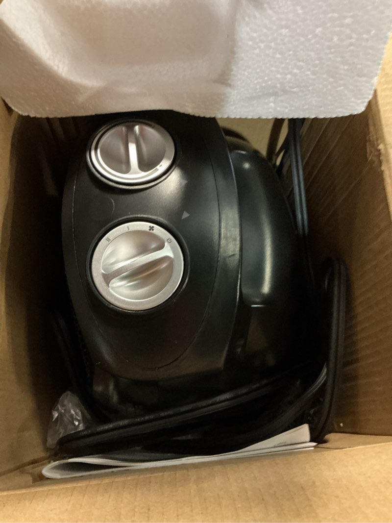 Condition photo showing Good Condition for black+decker portable space heater, room space heater with carry handle for easy transport 1