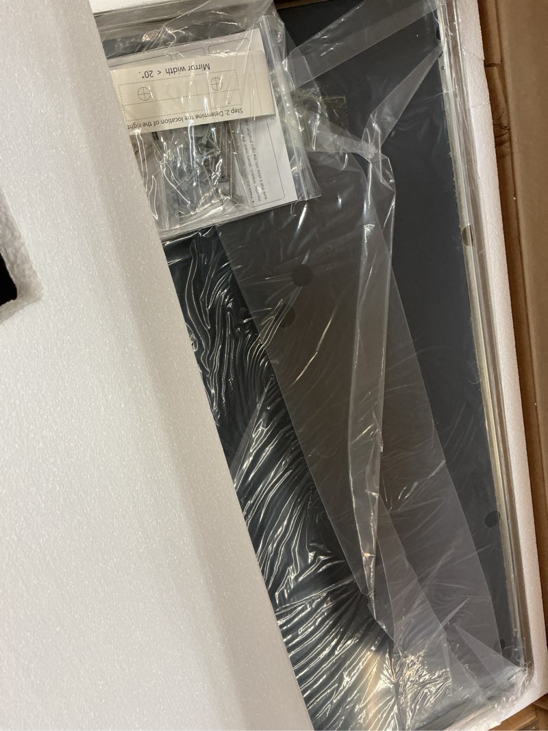 Condition photo showing Good Condition for metal frame mirror nikel 60x91