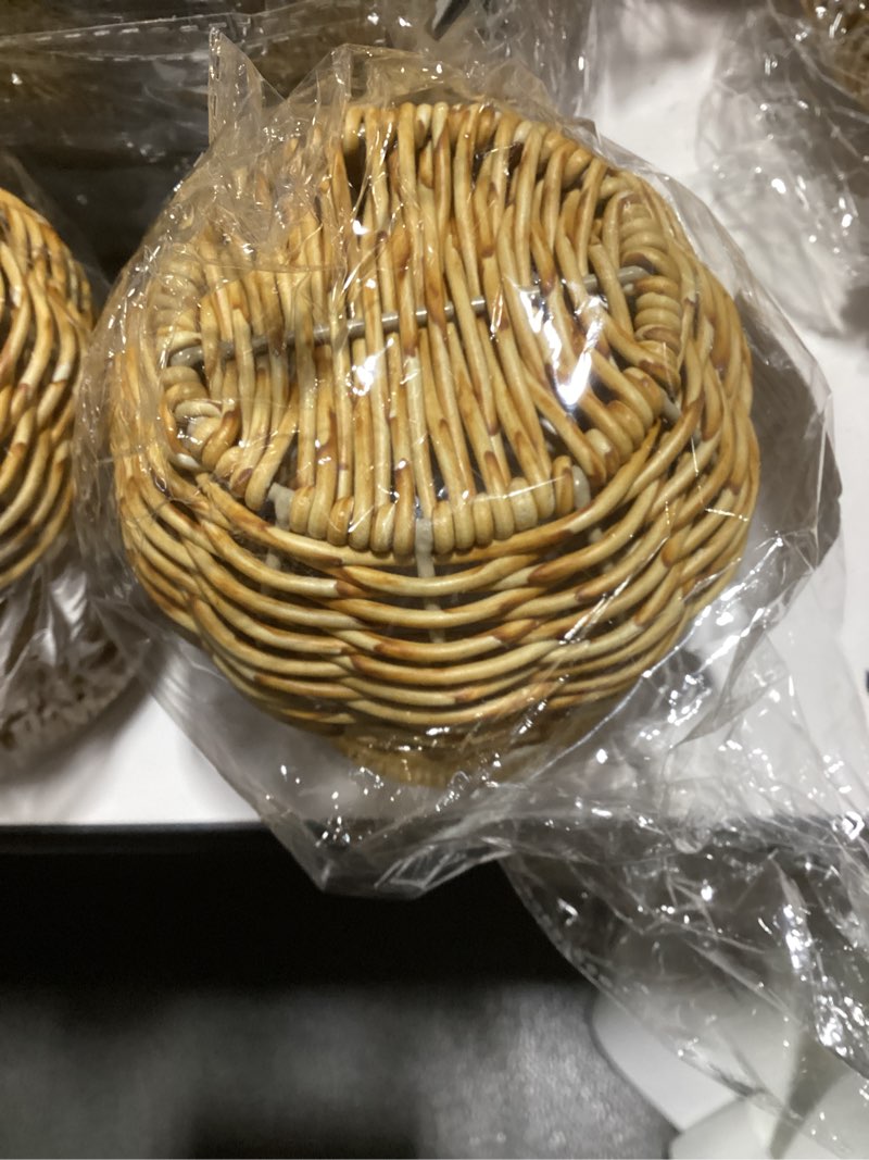 Condition photo showing Good Condition for Cabilock Woven Rattan Flower Vase, Rustic Imitation Wicker Decorative Vases, Boho Dried Flower Arranger for Home Tabletop Balcony Office Decoration 1