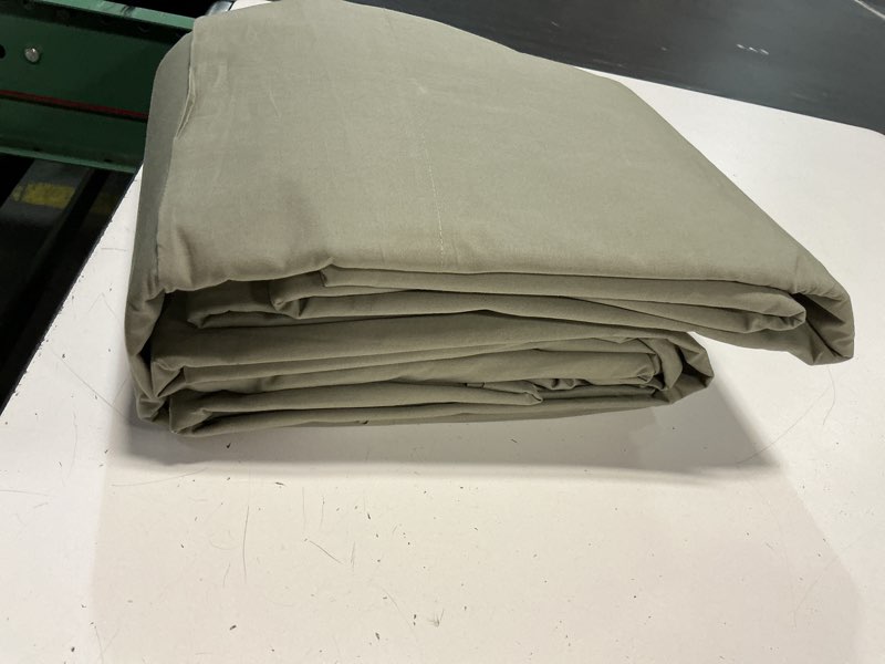 Condition photo showing Good Condition for quince organic crisp percale sheet set 3 pieces/size king color: dusty olive
