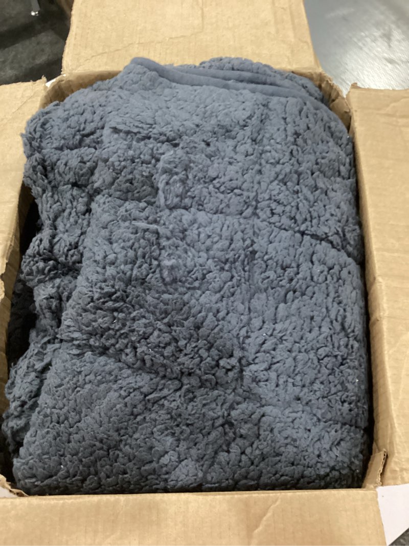 Condition photo showing item condition for uttermara weighted blanket twin 15 pounds for adults, sherpa weighted blanket for couch bed, ultra fluffy warm sherpa cozy plush flannel fleece, heavy blanket great for calm, 48"x72" dark grey dark grey 48" x 72" 15lbs