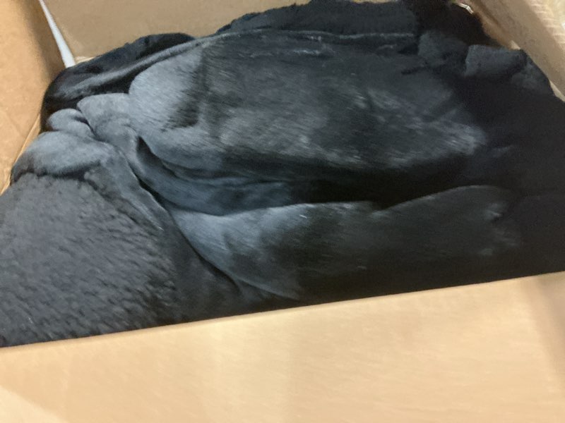 Condition photo showing Good Condition for bedsure gentlesoft sherpa fleece blankets king size for bed, non-heated, thick and warm throw for women and men, soft fuzzy plush king blanket for winter, black, 108x90 inches king (108" x 90") 02 - black