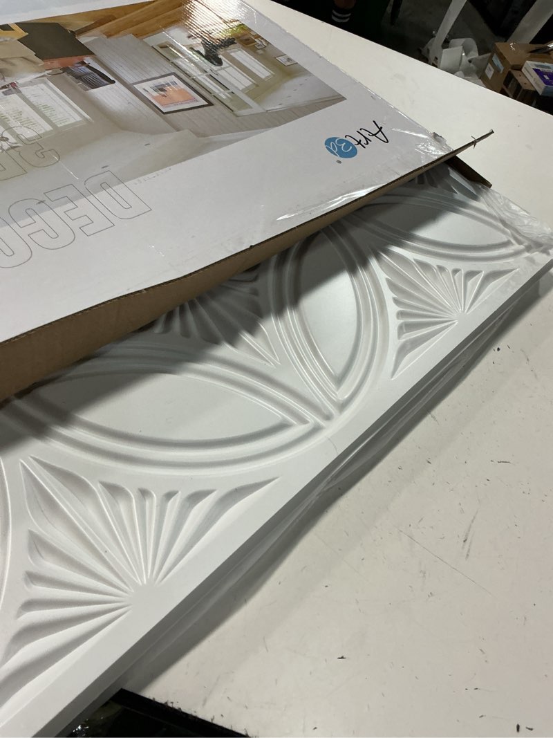 Condition photo showing Good Condition for art3d decorative pvc drop ceiling tile 2ft x 2ft in white,glue up ceiling panel 24 x 24in.12pcs 24*24 white 12