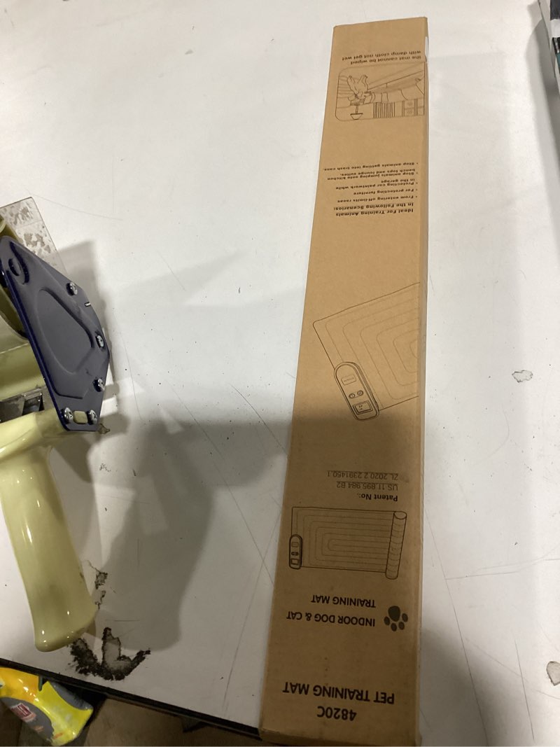 Condition photo showing New/Like New for SEERWAY Rechargeable Pet Shock Mat, Cat Repellent Pad, Cat Deterrent Mat, Electric Training Mat Keeps Dogs and Cats Off Sofa, Couch, Bed and Countertop, 3 Training Modes with 3 Intensity (20"x48") 48"x 20"