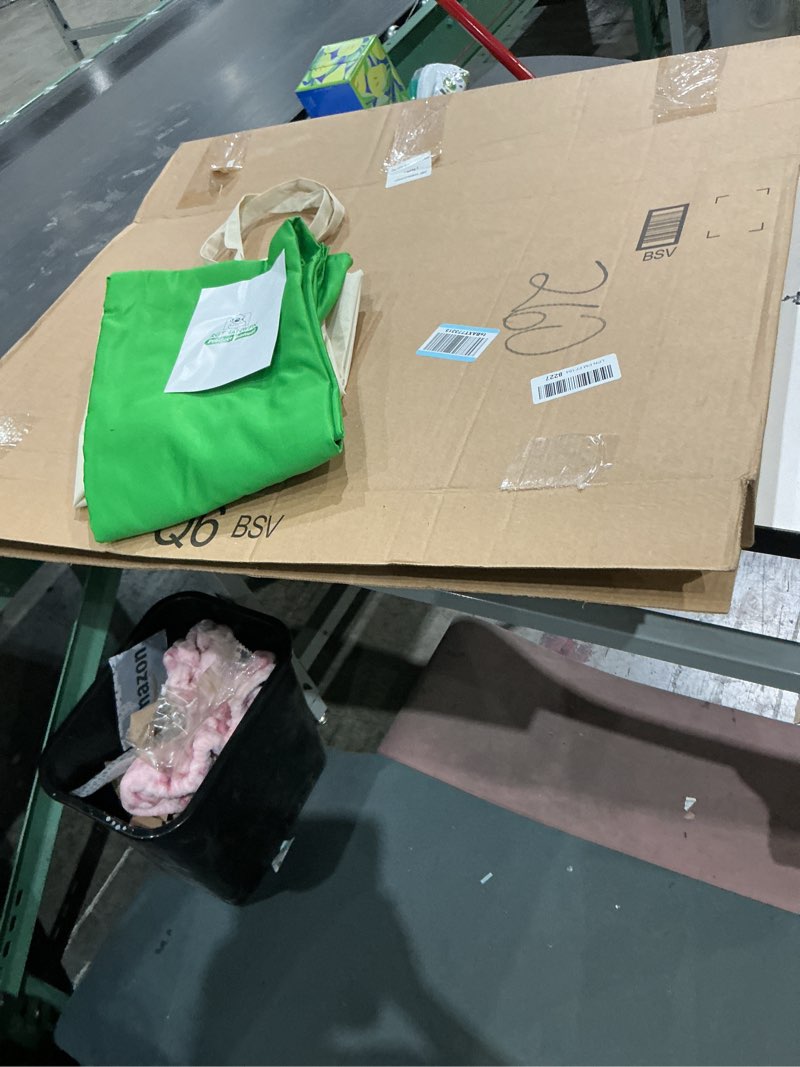 Condition photo showing Good Condition for cosmos 1 pc green screen backdrop 43 in / 110 cm diameter foldable portable photography background green screen chroma key backdrop for photography photo video studio, live streaming, video meeting