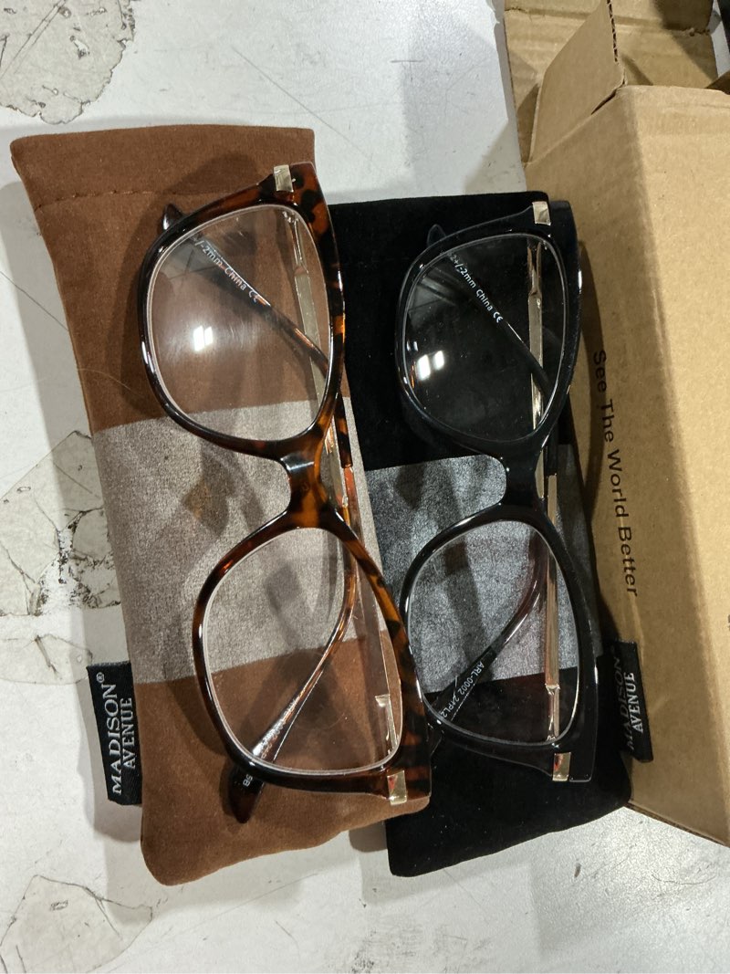 Condition photo showing New/Like New for madison avenue 2 pack cateye reading glasses for women, fashion readers with comfort spring hinge black, tortoise +1.0 c02 black/tortoise 1.0 x
