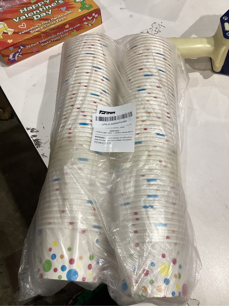 Condition photo showing New/Like New for GSM Brands Paper Ice Cream Cups (Polka Dots Design) - 100-Count - 8 oz Disposable Dessert Bowls for Hot or Cold Food, 8-Ounce Party Supplies Treat Cups for Sundae, Frozen Yogurt, Soup, White