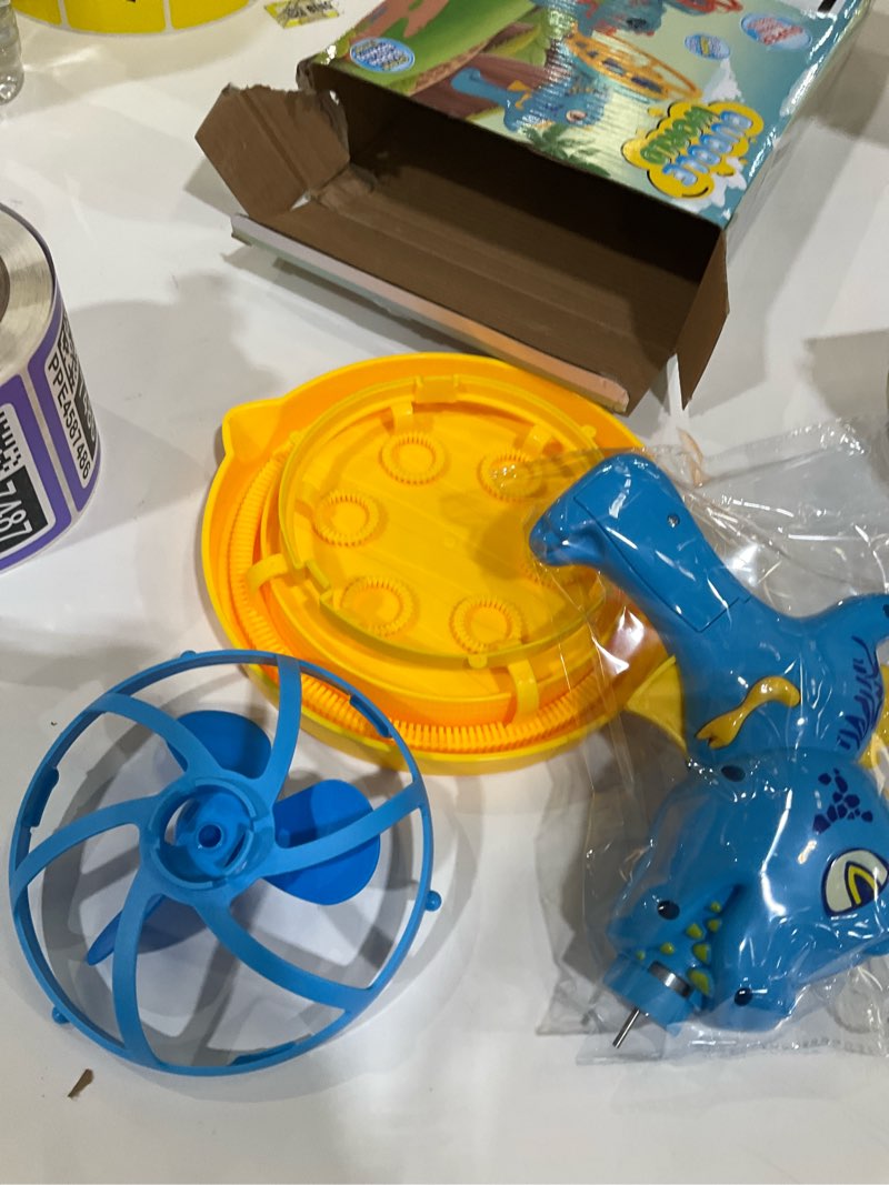 Condition photo showing Good Condition for Bubble Gun Bubble Machine Dinosaur Bubble Blower Toy for Kids and Toddlers Bubble in Bubble Gun Party Favors Birthday Christmas Easter Gift for 3 4 5 6 7 8 9 Years Old Boys and Girls (Blue)