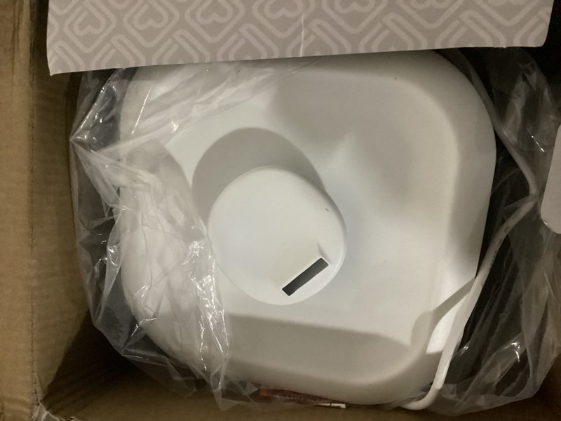 Condition photo showing Good Condition for safety 1st easy-fill cool mist humidifier, white