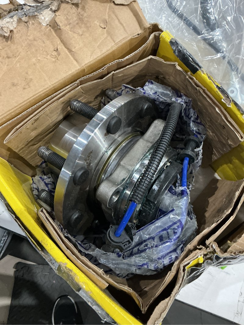 Condition photo showing As Is for 1pc/set parts# 40202-9bt1a hub unit front liumo-auto