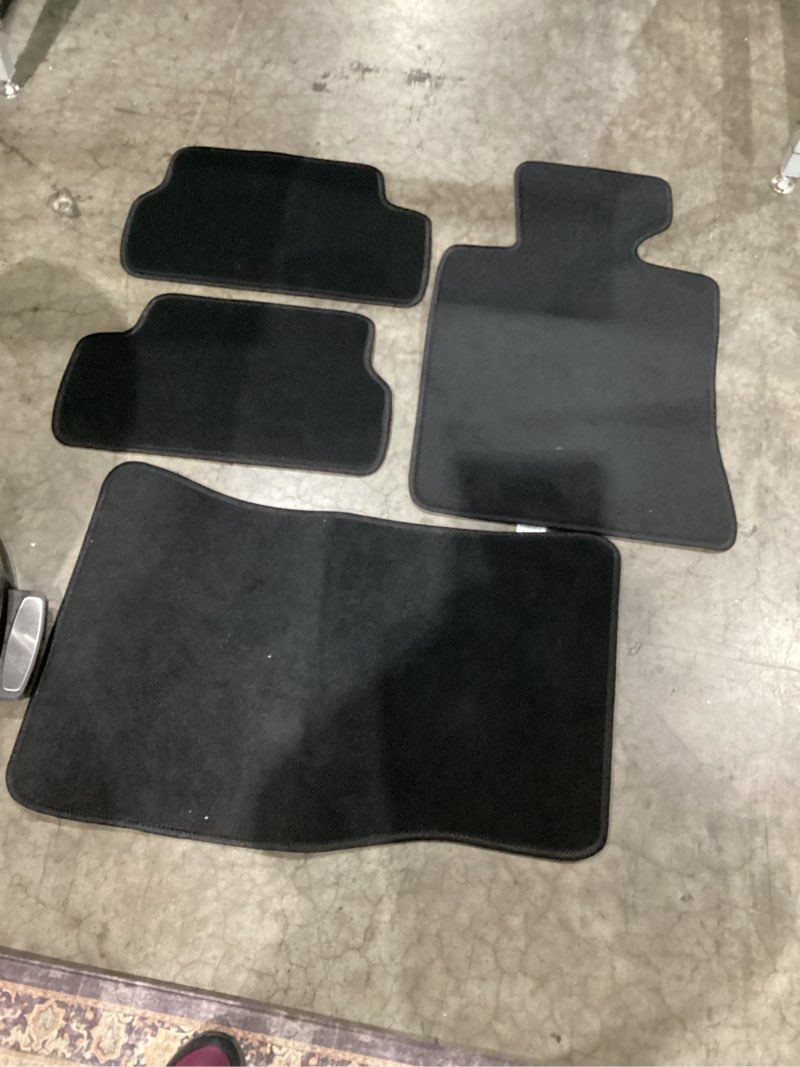 Condition photo showing Good Condition for fit bmw 5 series f10 2009-2017 quality velour carpet car floor mats liners