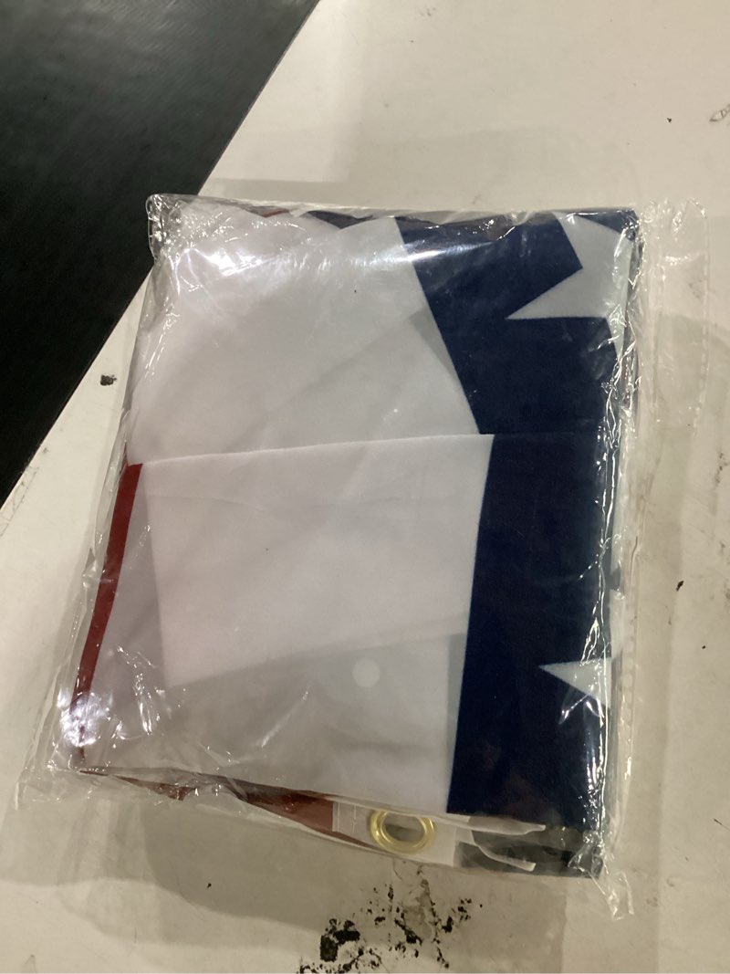 Condition photo showing Good Condition for outdoor bunting flags 3pcs 2x4 ft american pleated fan flags, 4th of july patriotic buntings,outside veteran's day, independence day, memorial day decorations, 250th anniversary red 3pcs