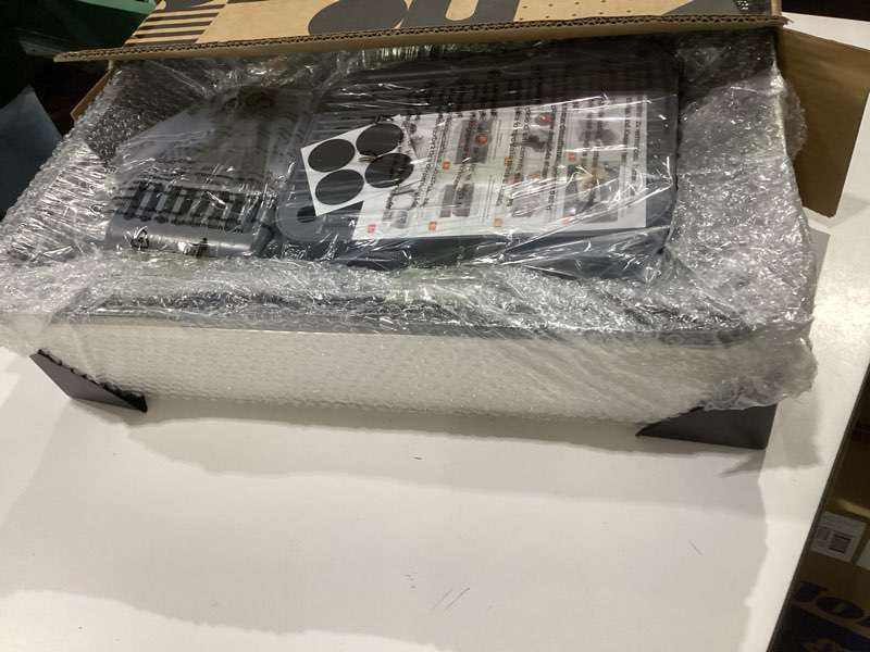 Condition photo showing New/Like New for furtime stainless steel litter box with lid, large enclosed cat litter box for big cats, metal cat box with high sided enclosure & scoop, front & top entry, odor free, anti-leakage, grey x-large grey