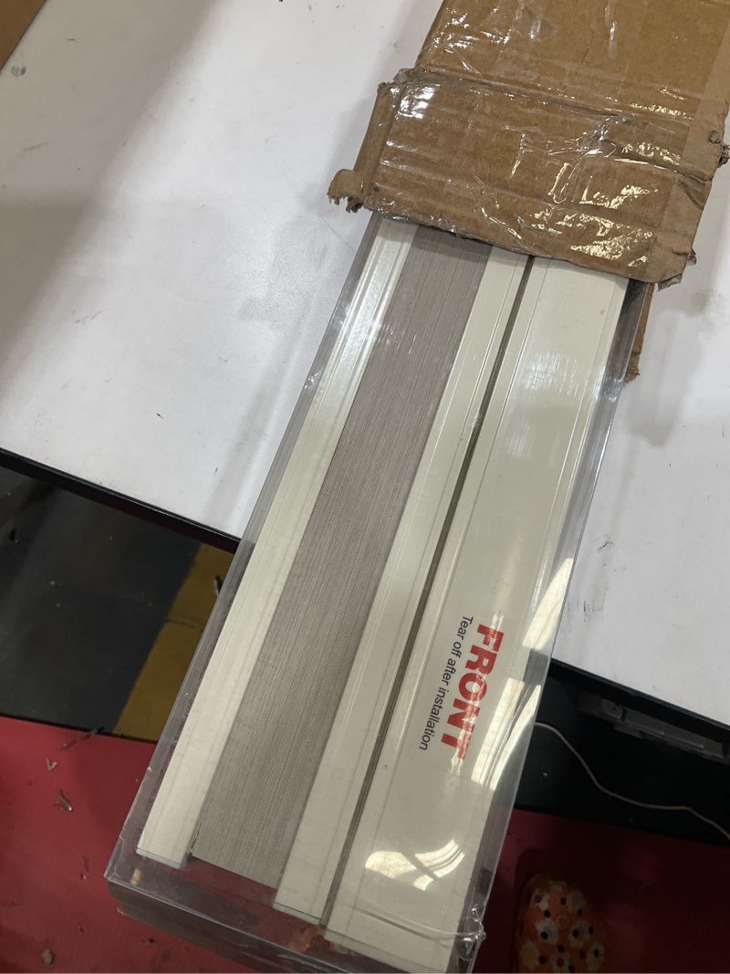 white 139x183cm blinds