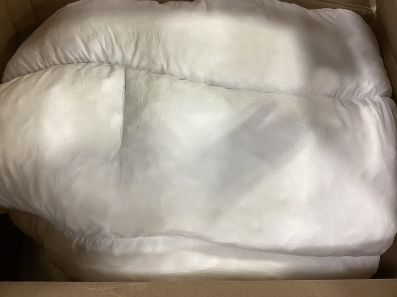 Condition photo showing As Is for DOWNCOOL 3 Inch Twin Mattress Topper – Cooling Memory Foam Mattress Topper for Back Pain Relief, Breathable Bamboo Viscose Air Layer, 1700 GSM Fill, Deep Pocket Fits 8–21 Inch White Twin