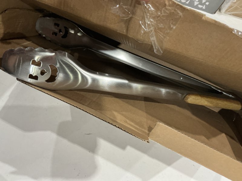 Condition photo showing Good Condition for xudakaixin 18-inch long stainless steel bbq tongs with extended luxurious acacia handle – durable and easy-to-clean grilling tool for cooking, kitchen use, and outdoor barbecues
