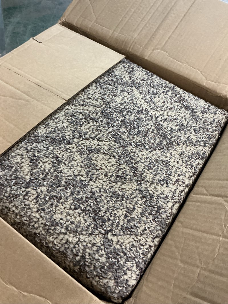 Condition photo showing Good Condition for garland rug classic berber earth tone 4 ft. x 6 ft. geometric polypropylene stain resistant area rug -soft textured carpet for living room, bedroom, hallway, non-slip, modern/traditional home décor 4' x 6' (rectangular)