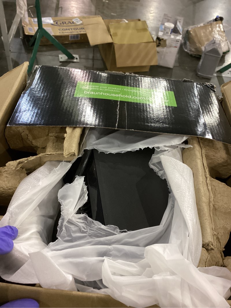 Condition photo showing As Is for Braun TriForce Power Blender - Powerful 1600 Watt Countertop Blender with 10 Manual Speeds, 3 Texture & 6 Food Settings, Stainless Steel Blades, Auto-Clean, Heated Blending Function for Soups