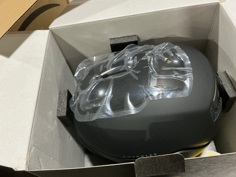 Condition photo showing Good Condition for Oakley MOD5 Snow Helmet Blackout Small