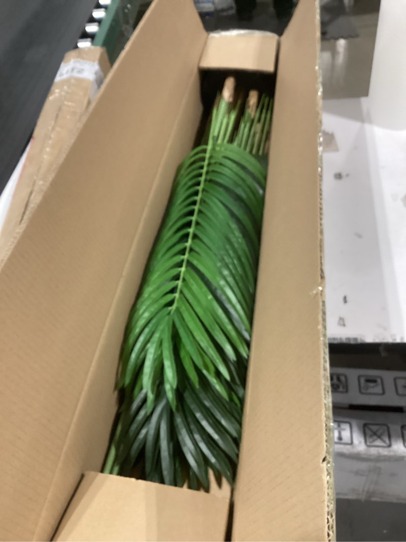 Condition photo showing Good Condition for Artificial Palm Tree 6ft Tall Fake Palm Tree Indoor Decor with 18 Leaves and Real Bark Design Faux Tropical Areca Palm Silk Floor Plant in Pot for Home Office Living Room Bedroom Decor 1pcs 1 6ft