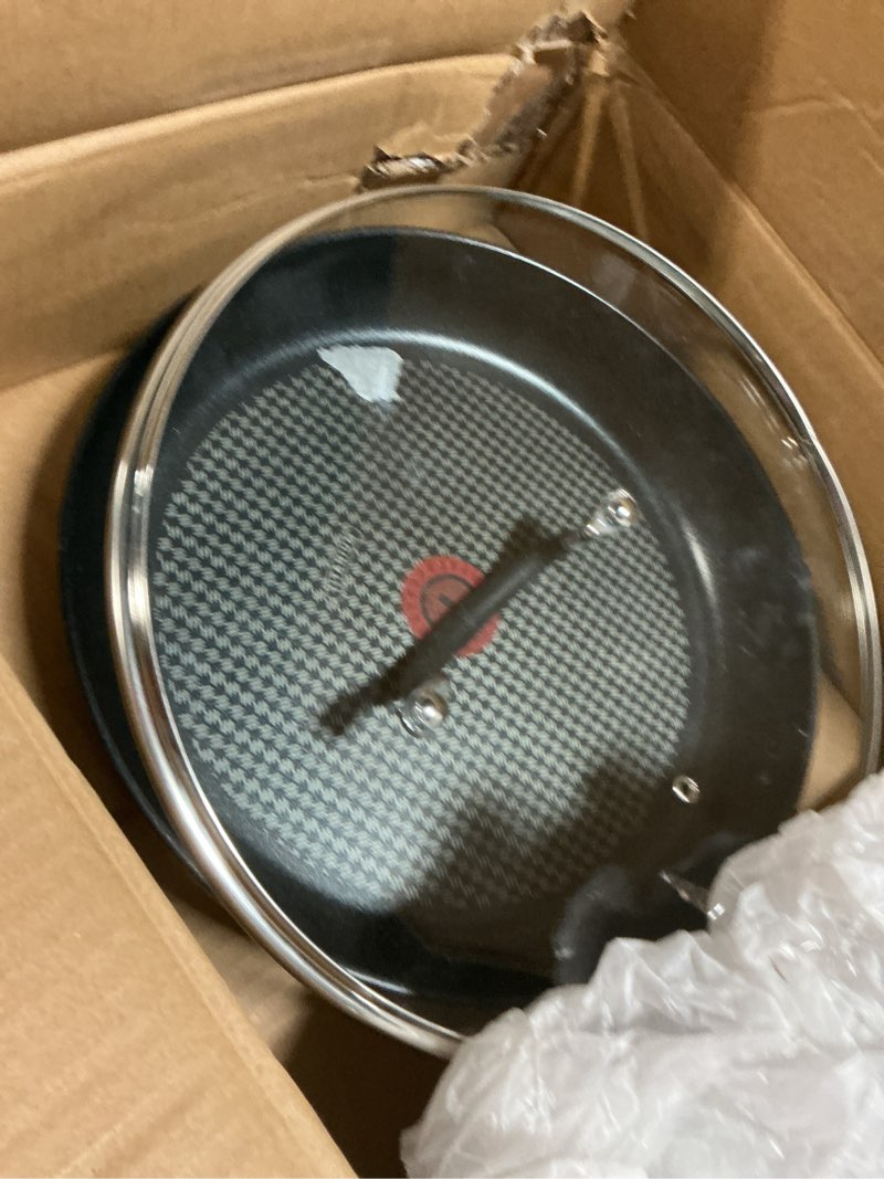 Condition photo showing Good Condition for t-fal ultimate hard anodized nonstick fry pan with lid 12 inch, oven broiler safe 400f, lid safe 350f, cookware, pots and pans, kitchen frying pans, skillets, home, dishwasher safe, black hard anodized nonstick 12-inch fry pan with lid
