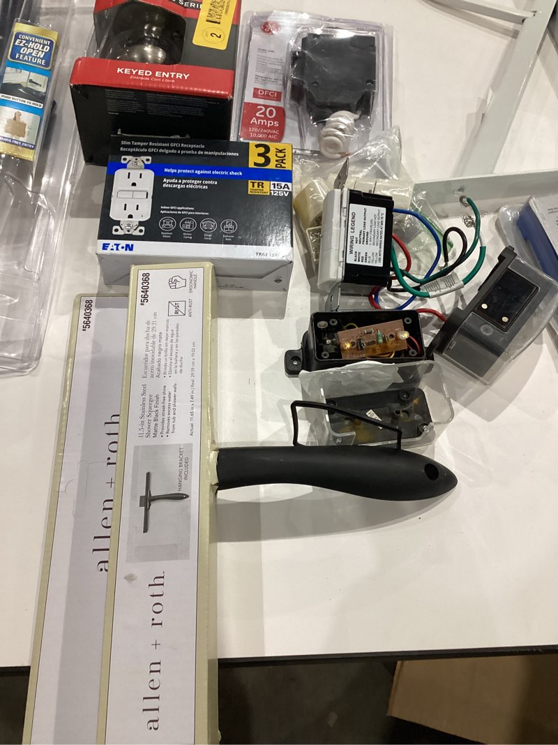 https://lotting-media.assets.bidfta.com/lotting_6ab3c3c4-e311-4904-b827-0953fd483d6a