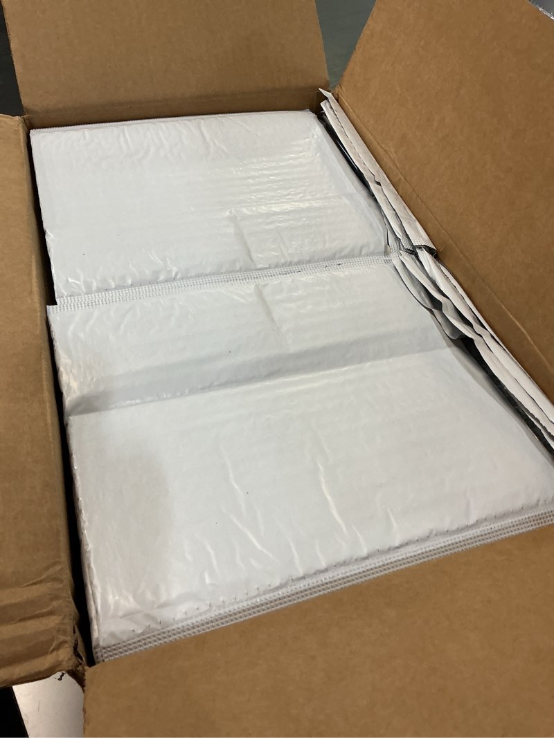 Condition photo showing Good Condition for amazon basics poly bubble mailer, 8.5" x 12" (internal size 8.25" x 11"), self-seal, 100-pack, white/grey 8.5" x 12" 100