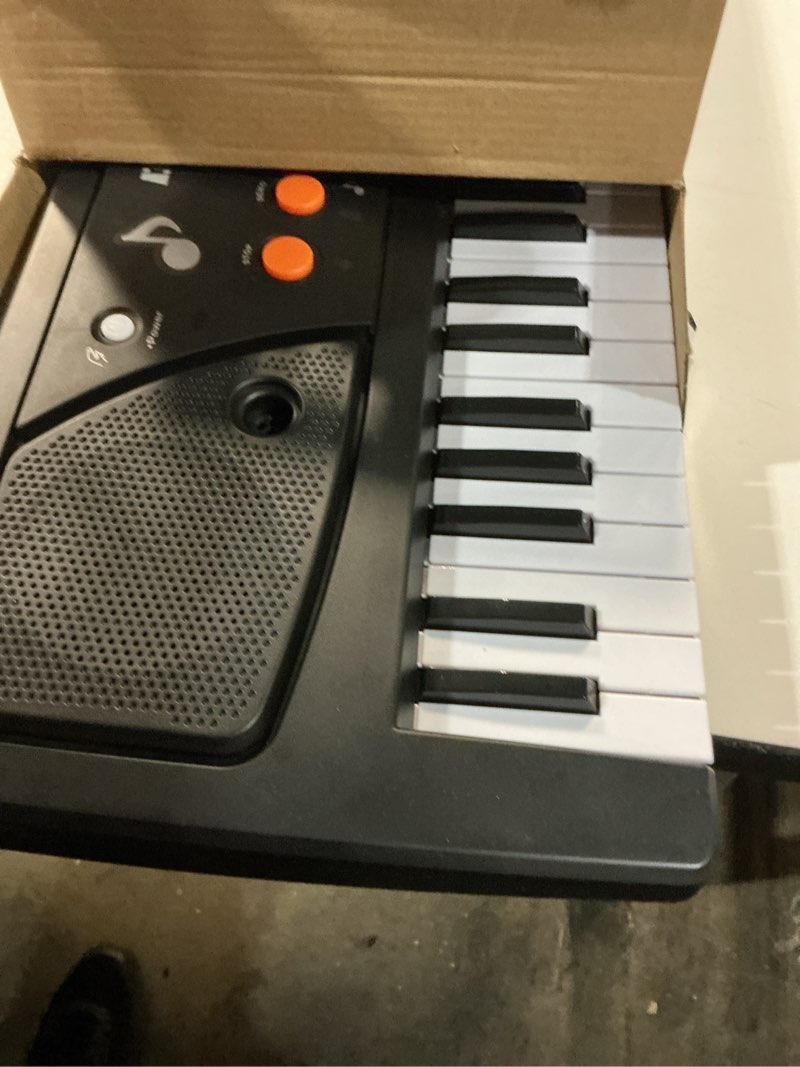 Condition photo showing Good Condition for Kids Keyboard Piano, 61 Keys Electric Piano Keyboard for Kids with Microphone MP3 Function Led Display Educational Musical Toys Birthday Xmas Gifts for Toddlers Boys Girls Ages 3 5 7 9 12