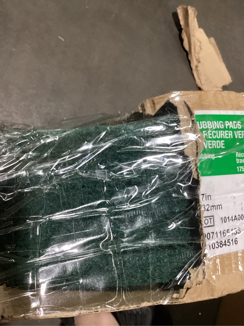 Condition photo showing Good Condition for niagara scrubbing floor pads, 5400n, 17", green, pack of 5
