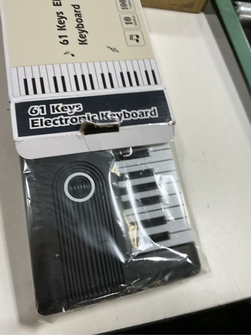 Condition photo showing New/Like New for 61 keys keyboard piano, electronic digital piano with built-in speaker microphone, portable keyboard gift teaching for beginners, electric piano for kids black