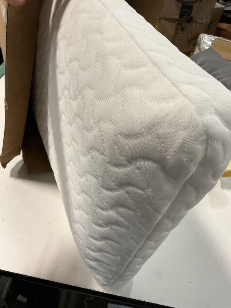 Condition photo showing Good Condition for tempur-pedic tempur-cloud pillow for sleeping, standard, white