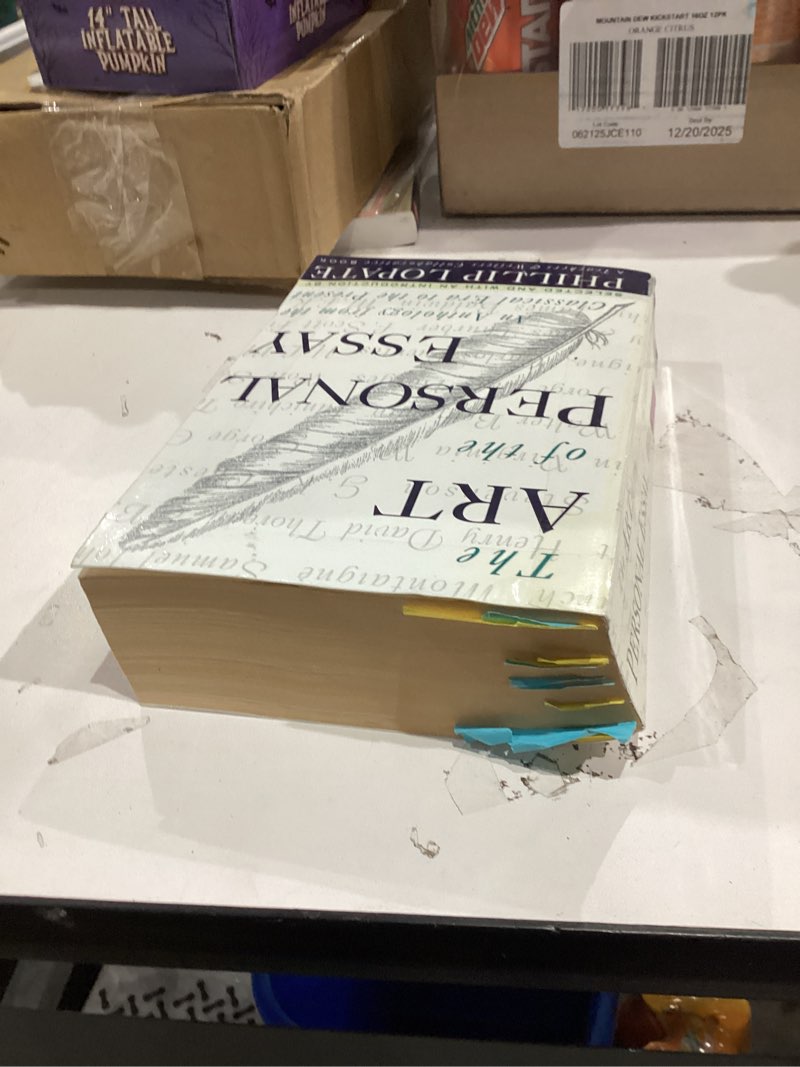 Condition photo showing As Is for The Art of the Personal Essay: An Anthology from the Classical Era to the Present