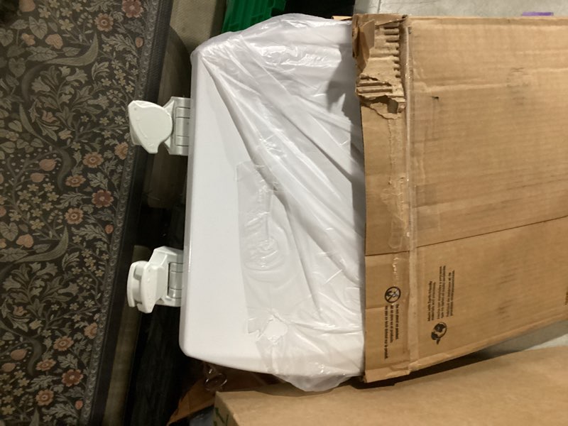 Condition photo showing New/Like New for Bemis 7300SLEC Slow Close Toilet Seat, Easy Clean Hinges and Durable Plastic Seat, Made in USA, Elongated, White