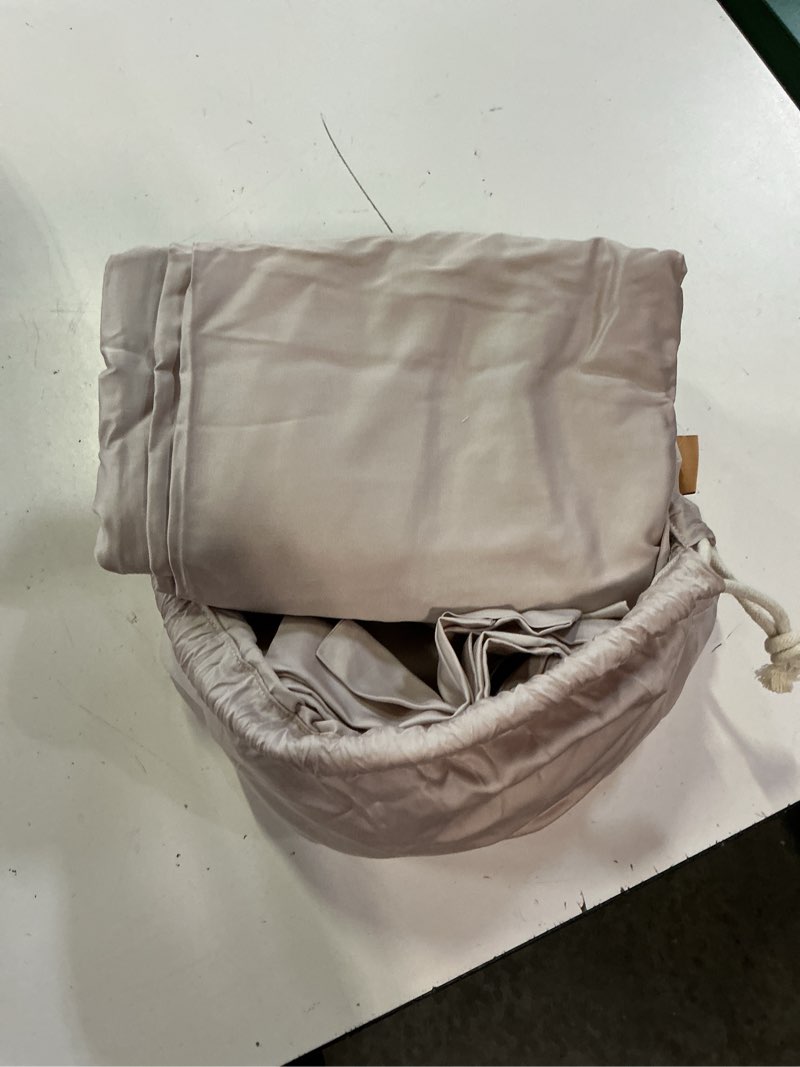 Condition photo showing Good Condition for bamboo duvet cover, twin, soft blush