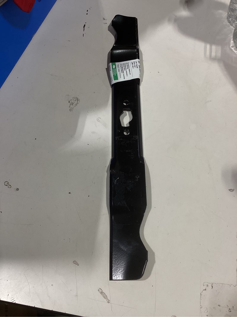 Condition photo showing Good Condition for genuine factory parts original equipment 3-in-1 blade for 21 in. walk-behind lawn mowers with a s-shaped center hole oe# 742-05643,742p05643